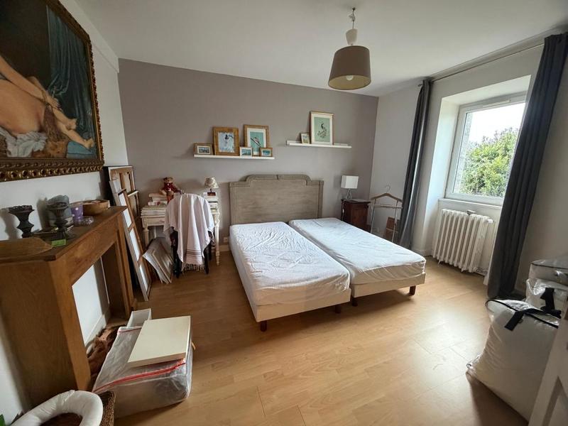 Maison - 220 m² - 9 pièces