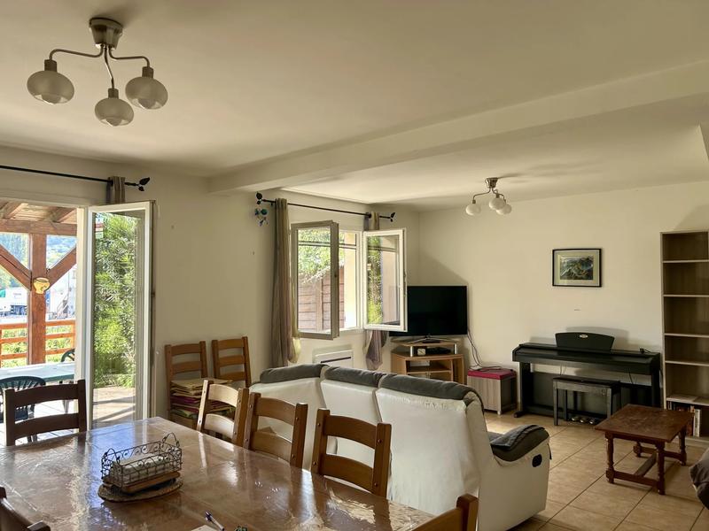 Maison - 91 m² - 4 pièces