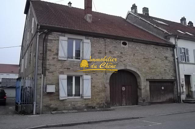 Maison - 200 m² - 8 pièces