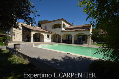 Villa - 180 m² - 6 pièces