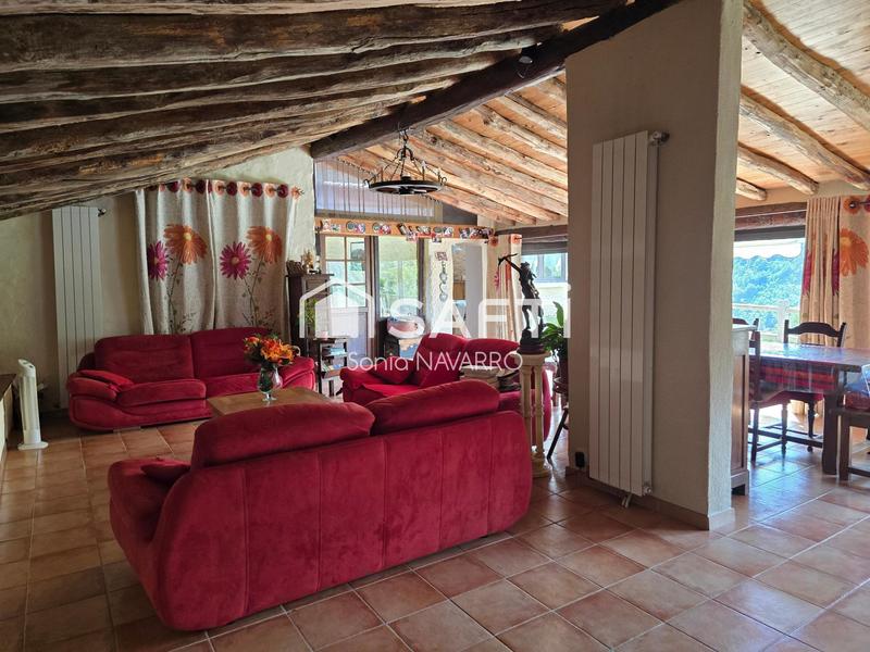 Maison - 180 m² - 8 pièces