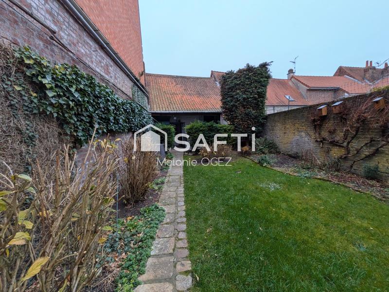 Maison - 268 m² - 8 pièces