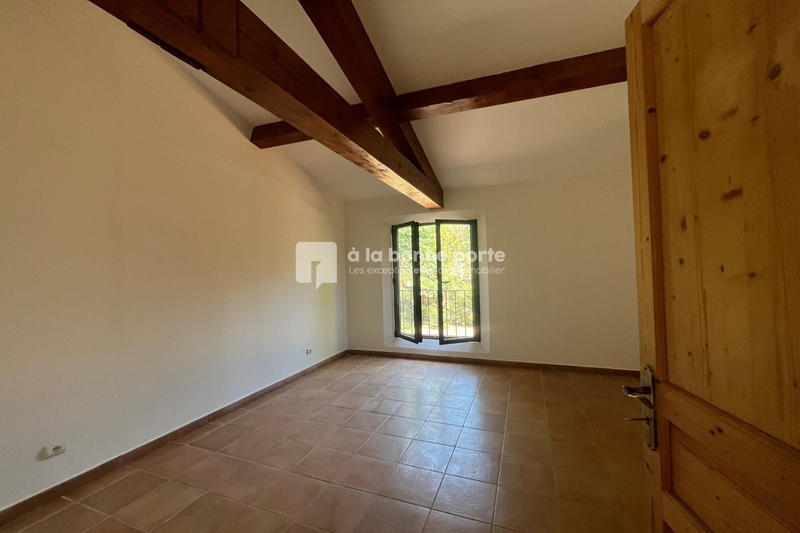 Maison - 211 m² - 5 pièces