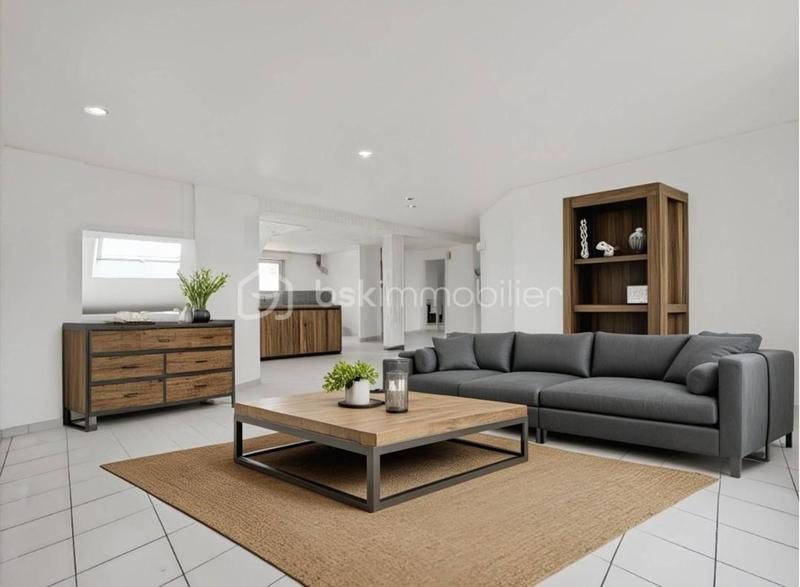 Appartement - 99 m² - 4 pièces