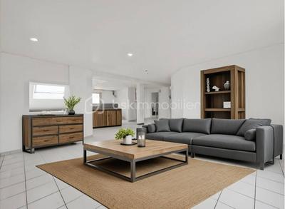 Appartement - 99 m² - 4 pièces