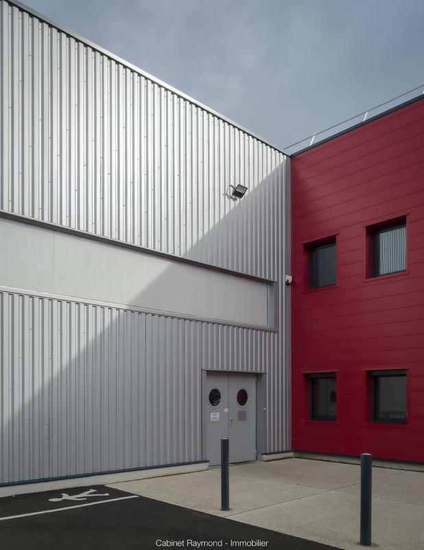 Bureau - 150 m² - 6 pièces