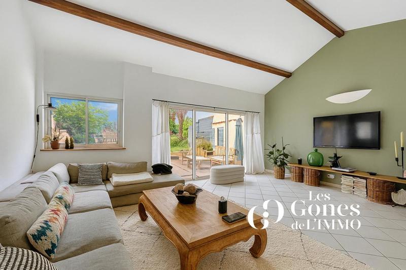 Maison - 140 m² - 6 pièces