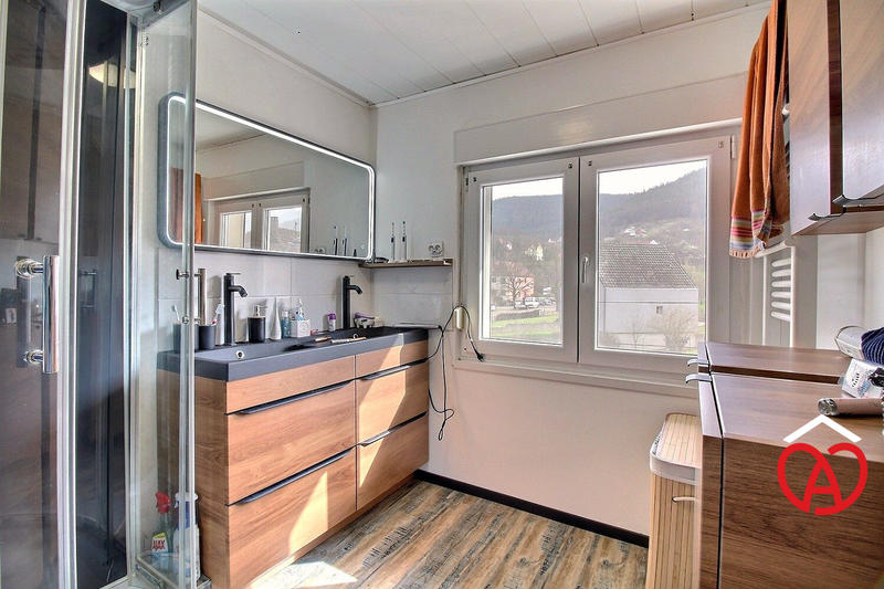 Maison - 85 m² - 3 pièces