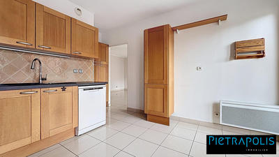 Appartement - 130 m² - 4 pièces
