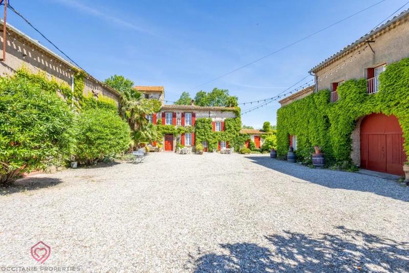 Propriété - 530 m² - 23 pièces