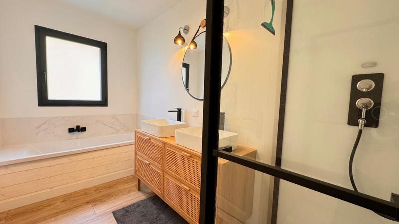 Villa - 137 m² - 5 pièces