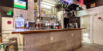Fonds de commerce - Local commercial - 180 m²