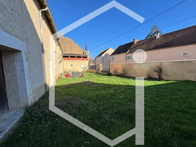 Maison - 218 m² - 9 pièces