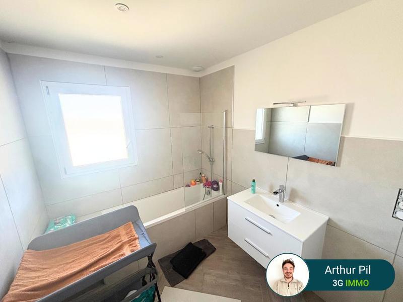 Maison - 121 m² - 5 pièces