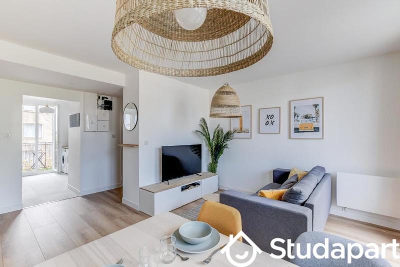 Chambre - 10 m² - 1 pièce