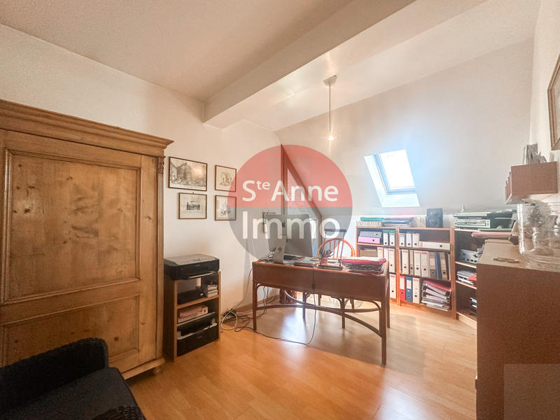 Maison - 195 m² - 11 pièces