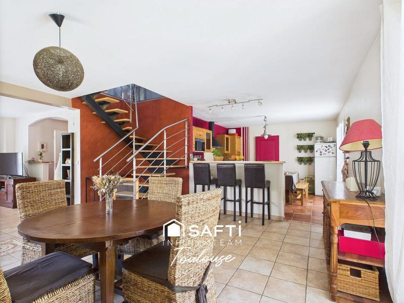 Maison - 162 m² - 6 pièces