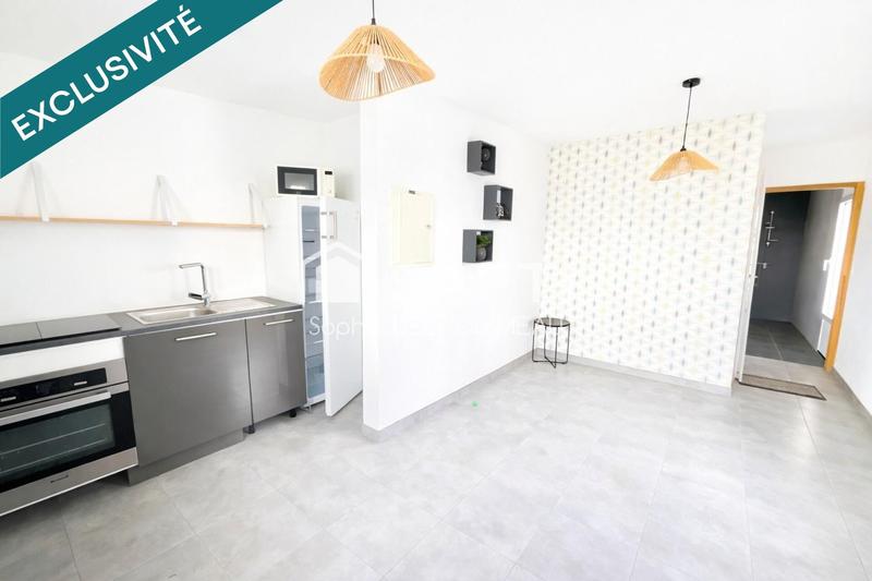 Maison - 196 m² - 9 pièces