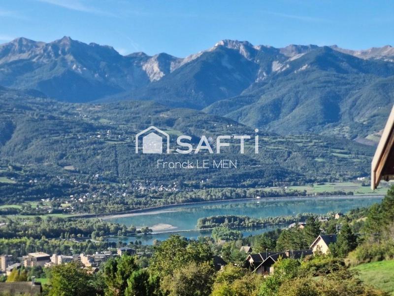 Maison - 250 m² - 7 pièces