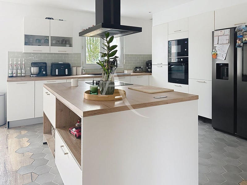 Maison - 155 m² - 6 pièces