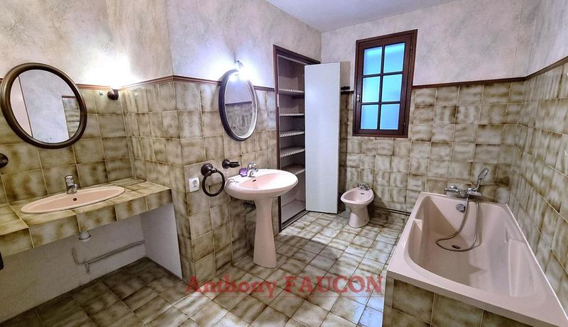 Maison - 162 m² - 7 pièces