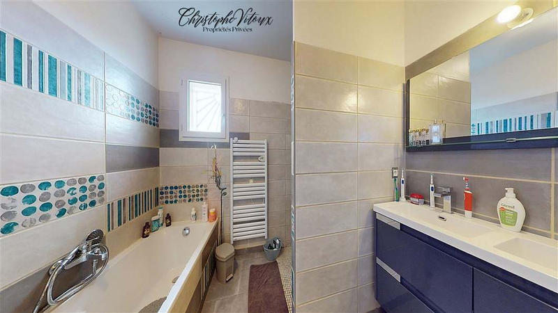 Villa - 117 m² - 6 pièces