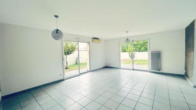 Maison - 83 m² - 4 pièces