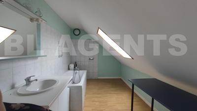 Maison traditionnelle - 174 m² - 7 pièces