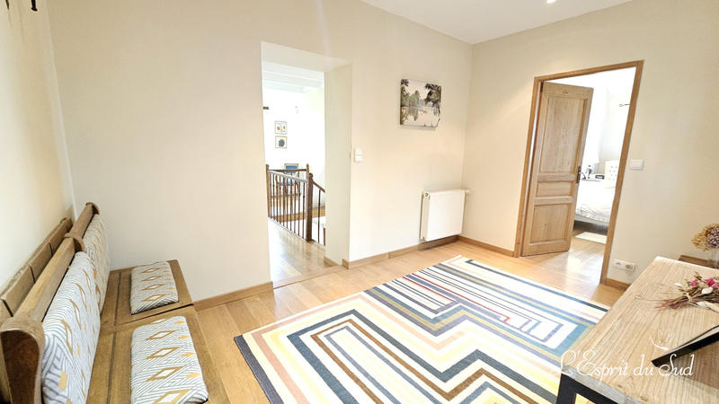 Maison - 298 m² - 10 pièces