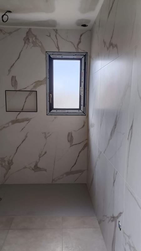 Maison - 250 m² - 4 pièces