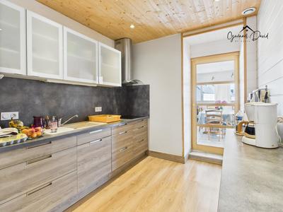 Maison - 136 m² - 9 pièces