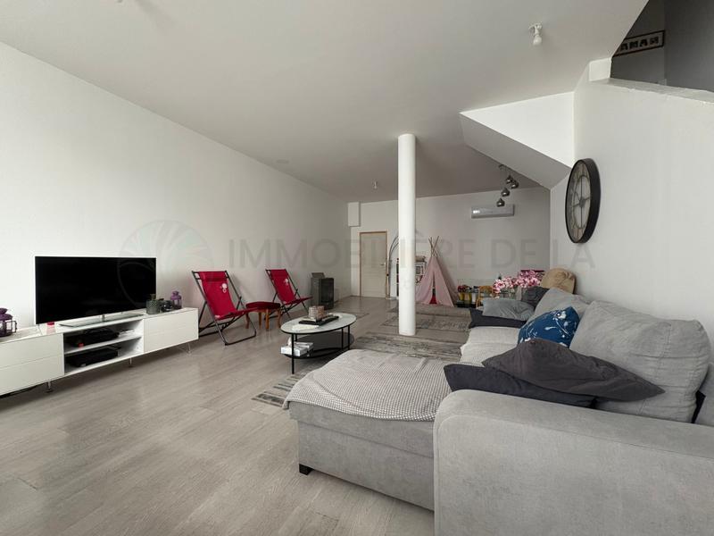 Duplex - 207 m² - 7 pièces