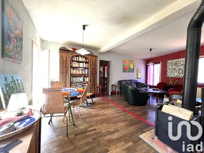 Maison - 214 m² - 8 pièces