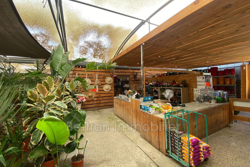 Propriété - 142 m² - 4 pièces