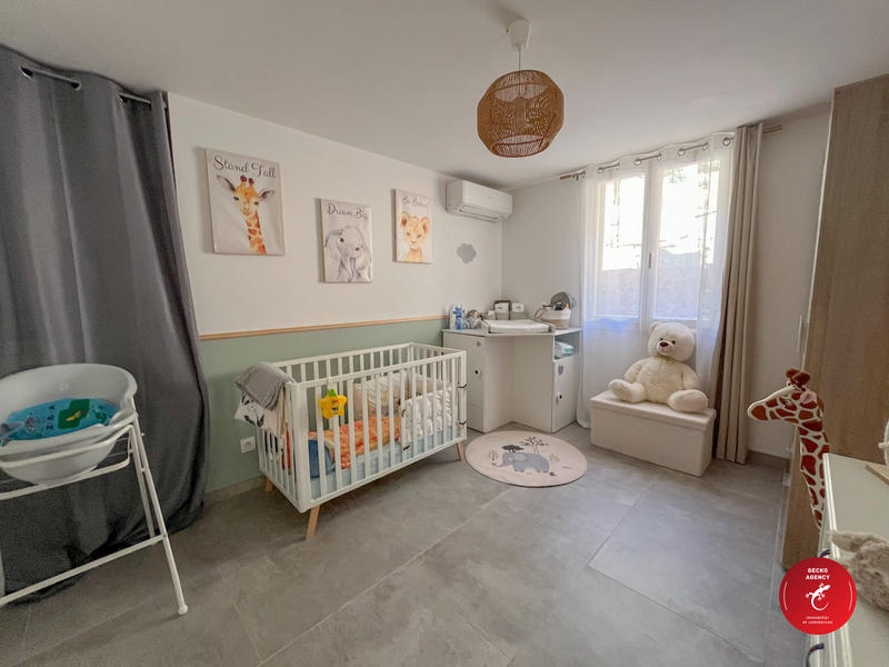 Villa - 145 m² - 6 pièces