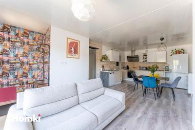 Appartement - 80 m² - 4 pièces