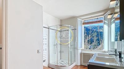 Maison de village - 196 m² - 10 pièces