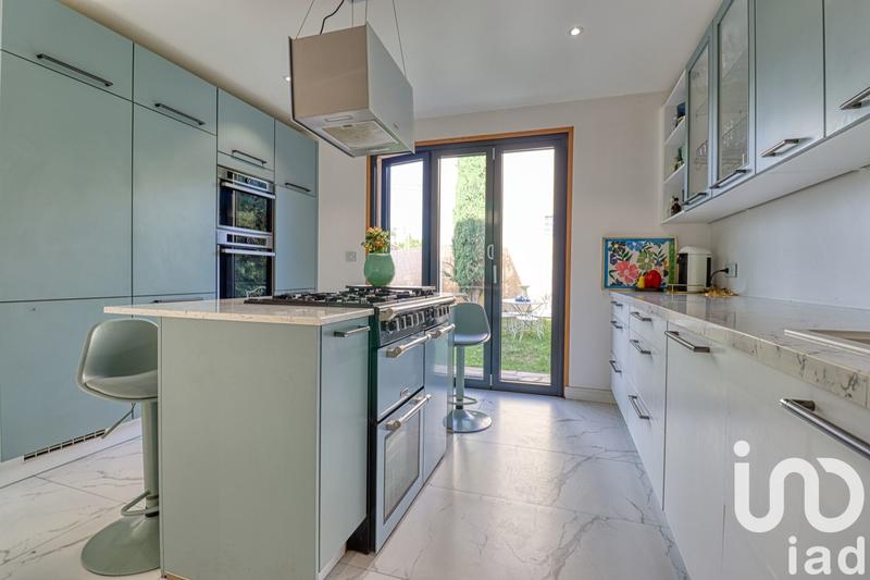 Maison - 170 m² - 5 pièces