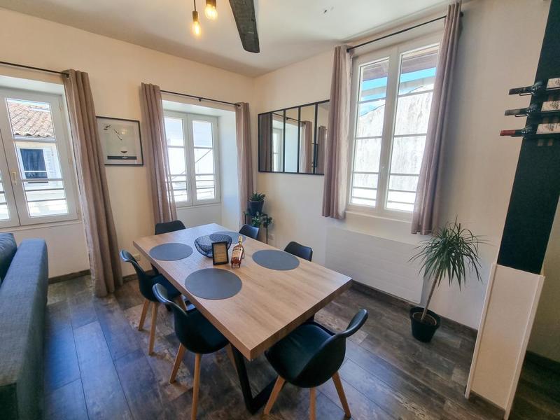 Immeuble - 104 m² - 5 pièces