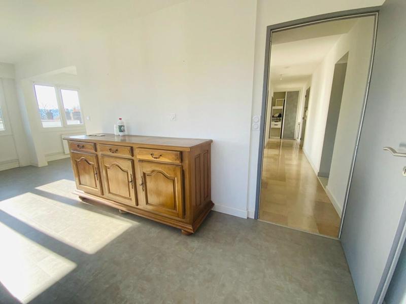 Appartement - 95 m² - 4 pièces