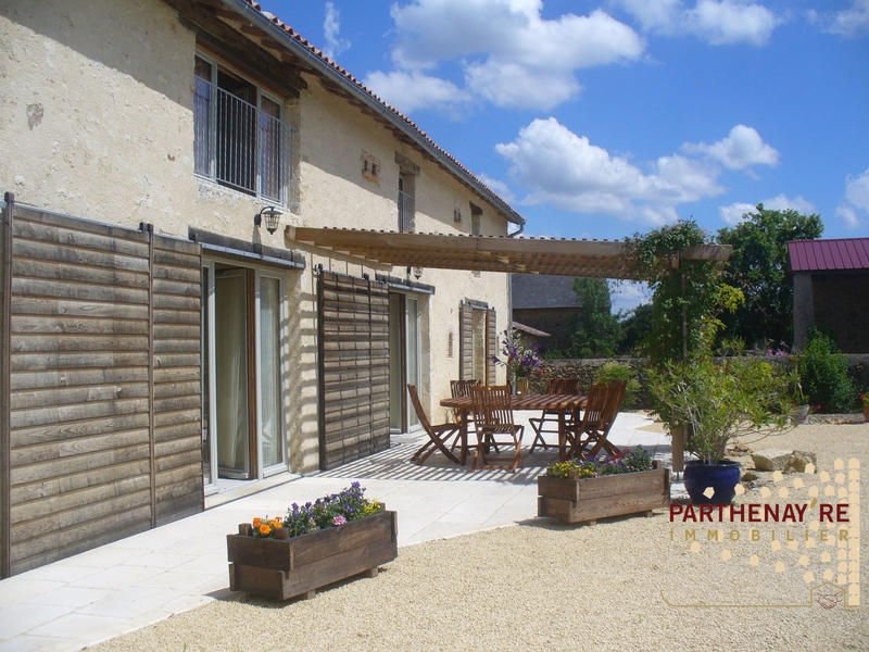 Maison - 149 m² - 5 pièces