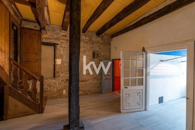 Maison de village - 179 m² - 6 pièces