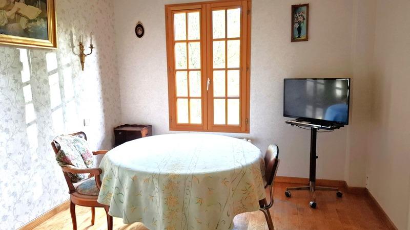 Demeure - 324 m² - 13 pièces