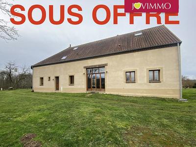 Maison - 295 m² - 8 pièces