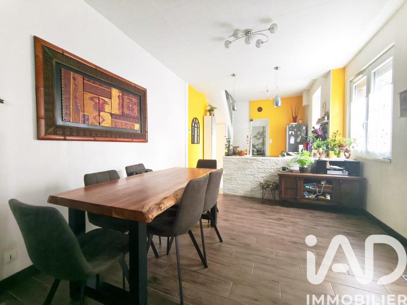Maison - 93 m² - 4 pièces
