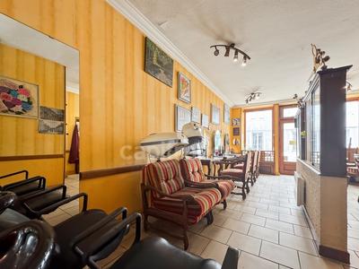 Local commercial - 119 m² - 4 pièces