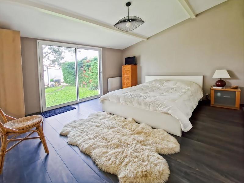 Maison - 217 m² - 5 pièces