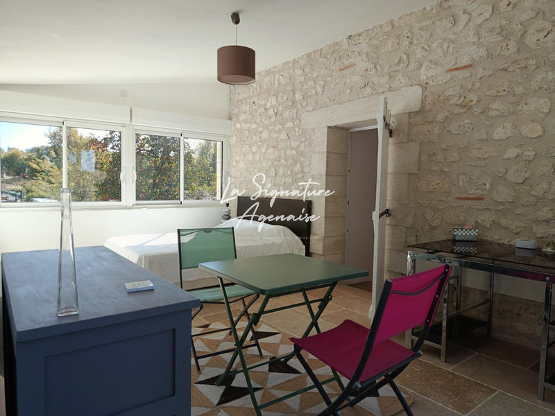 Maison - 240 m² - 8 pièces