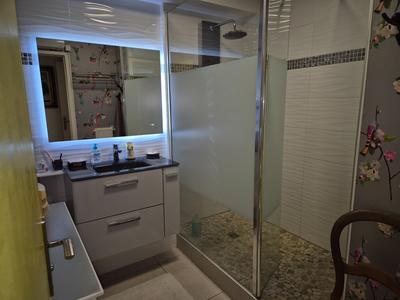 Appartement - 102 m² - 5 pièces