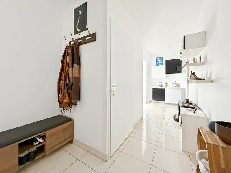 Appartement - 94 m² - 5 pièces